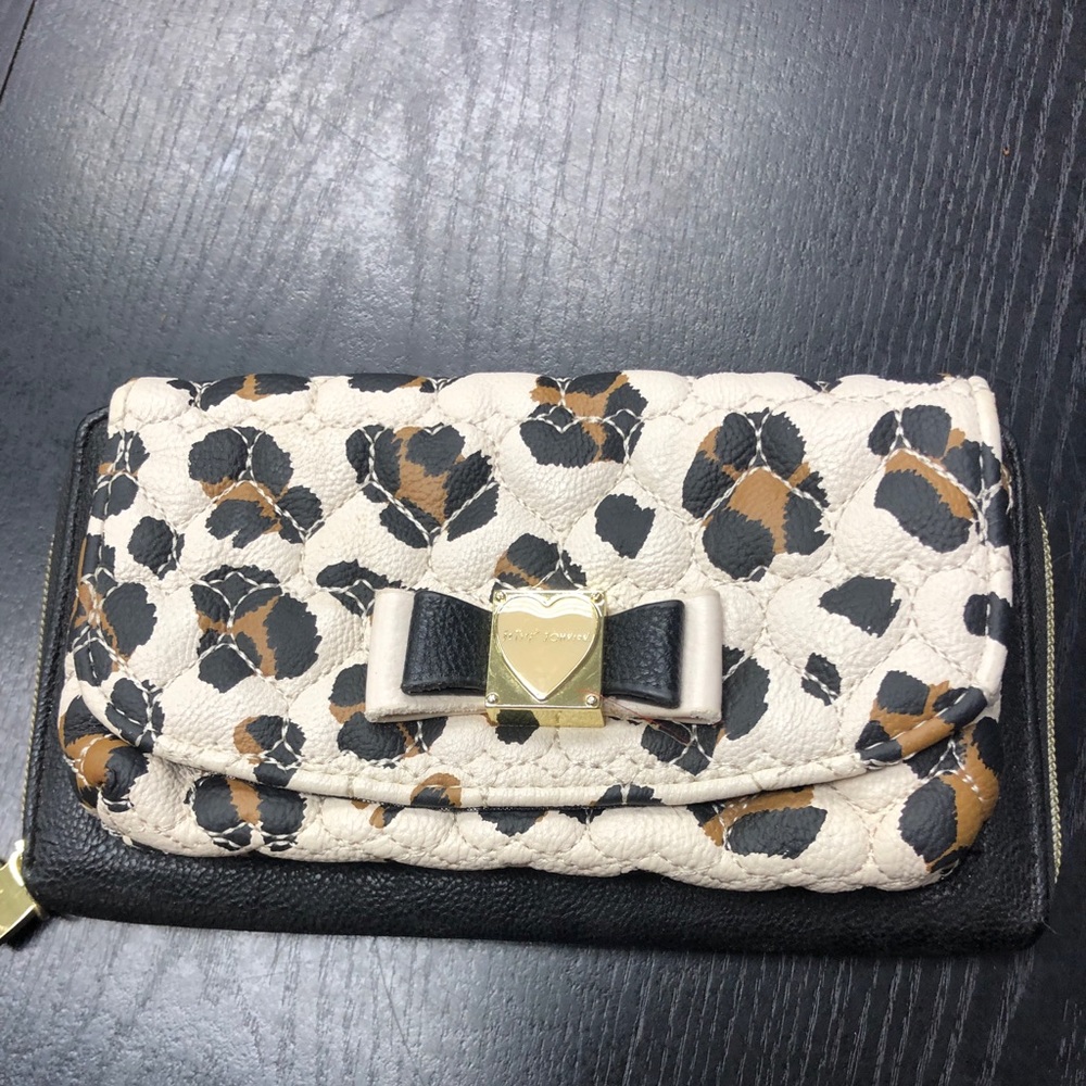 Betsey Johnson wallet